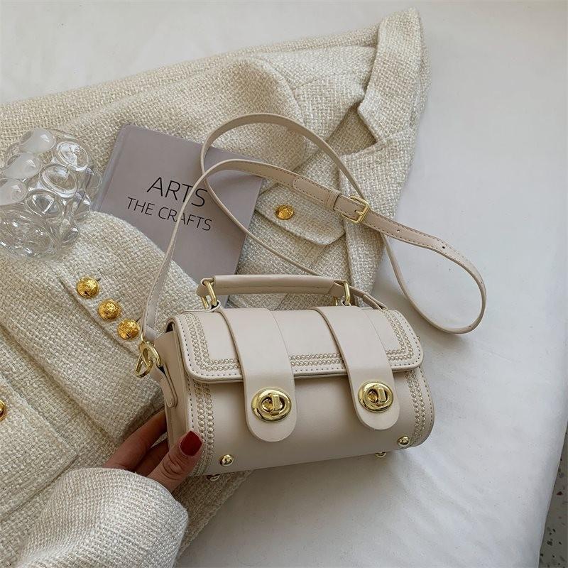 

Elegant Khaki Crossbody Bag For Women With Premium Feel Perfect For Everyday Use OffWhite No Pendant