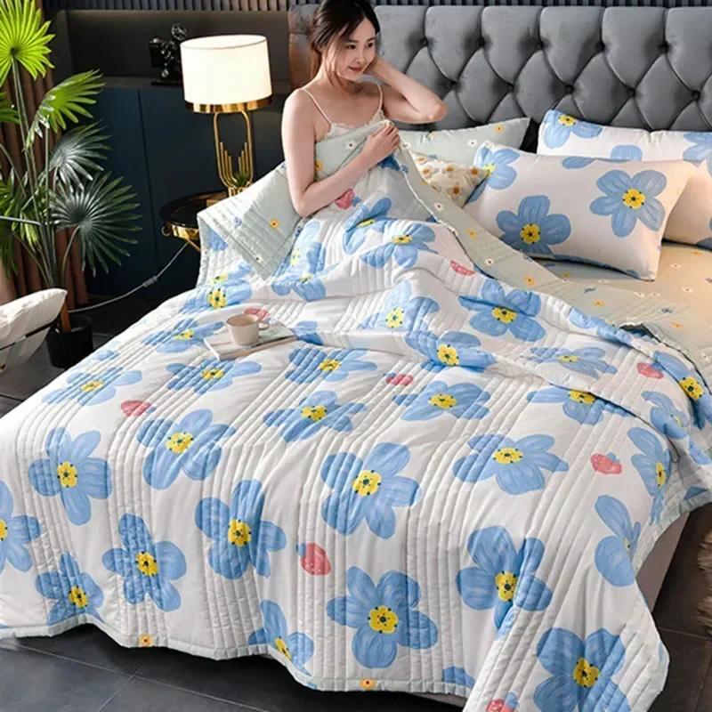 Summer Quilt Microfiber Lightweight Air Conditioner Quilt, Soft Skin-Friendly Breathable Thin Quilt for Bedroom Home Quilt (Pillowcase Need Order)