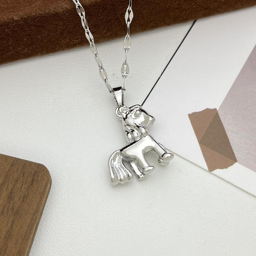 Necklaces will be rich soon, hot-selling micro-inlaid zircon necklaces, accessories, women's 1011 popular high-end fashion titanium steel accessories