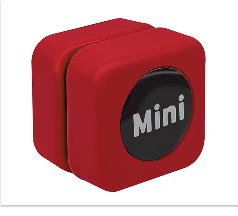 Compact Magnetic Algae Remover: Strong Suction Fish Tank Cleaning Brush