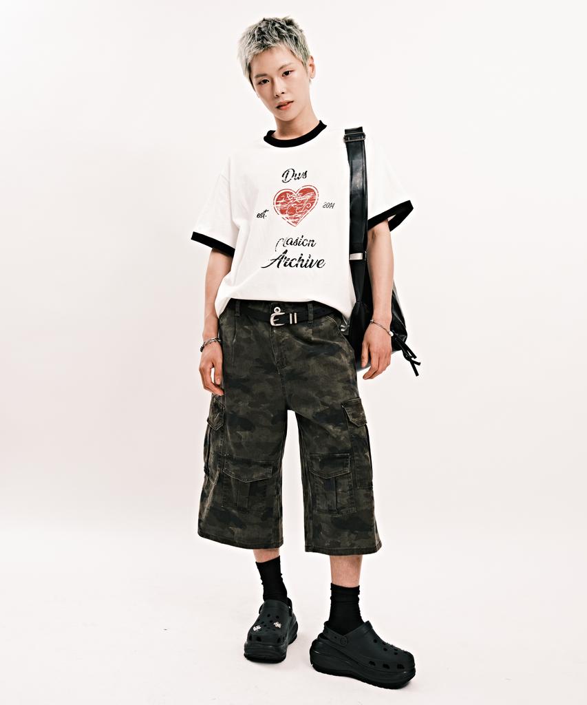 Dideobeulyueseui Cargo Pocket Camo Bermuda Pants