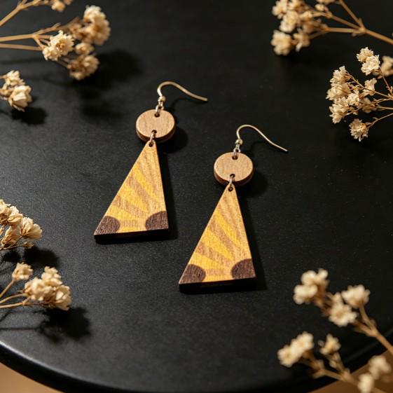 Korean-Style Irregular Design Retro Earrings - Trendy, High-End Niche Ear Accessories