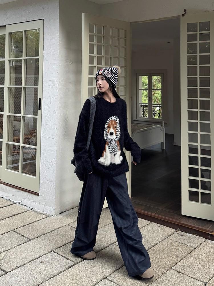 Cozy Korean-Style Round Neck Knit Sweater - Soft, Chewy, and Relaxed Long-Sleeve for Autumn/Winter