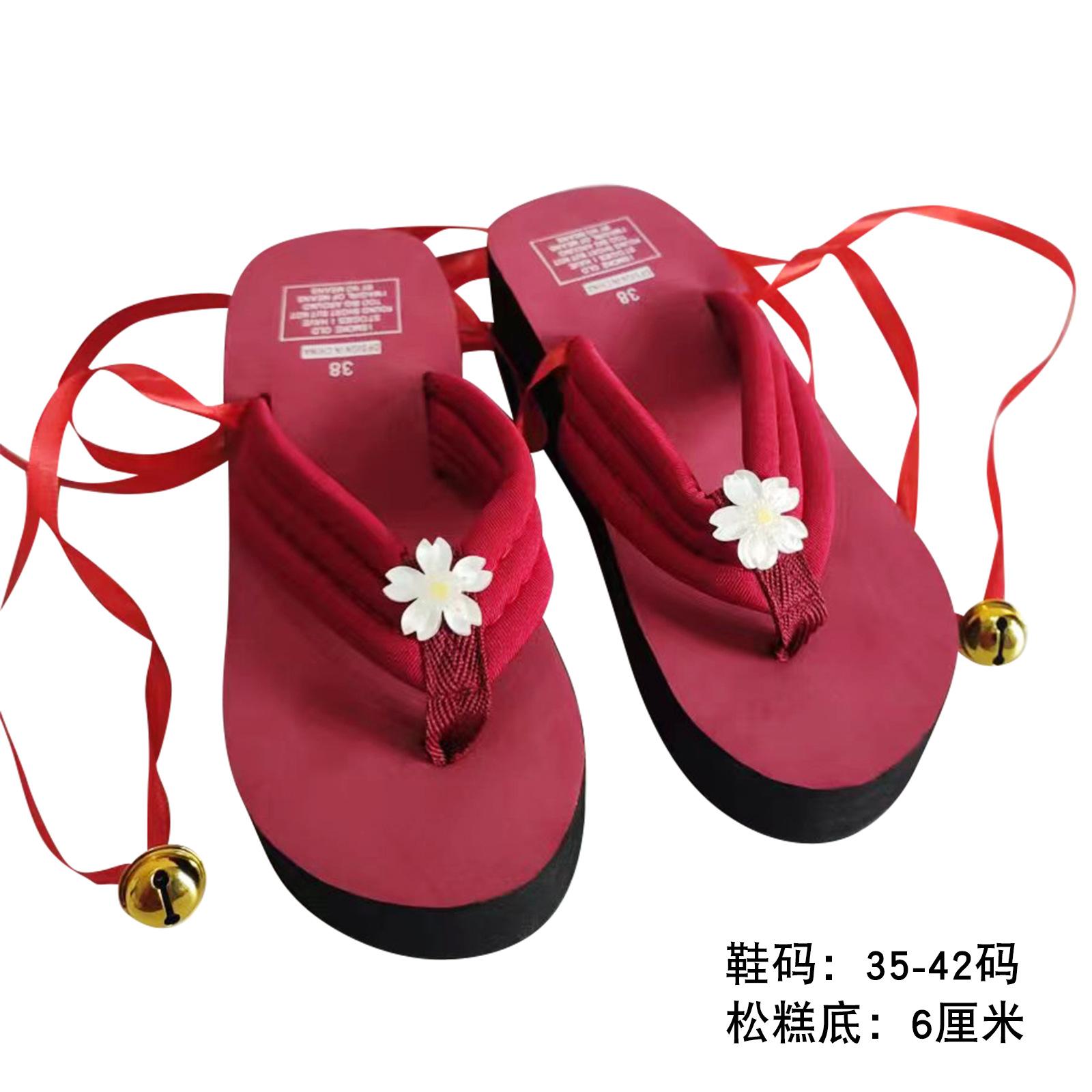 Косплей аниме-персонажа: Прохожие рушатся — фото 10