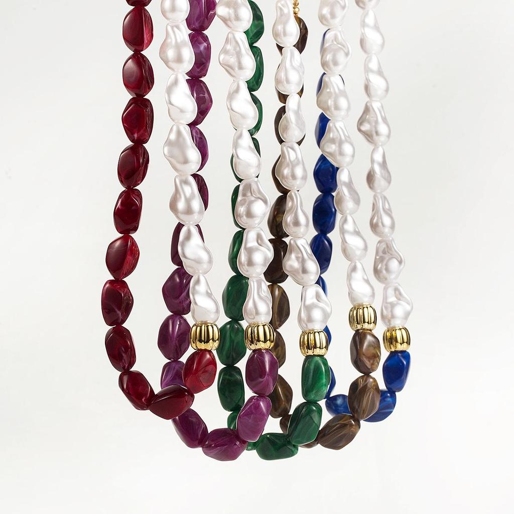 Retro Color Block Beaded Geometric Necklace with Pearl Resin Clavicle Chain