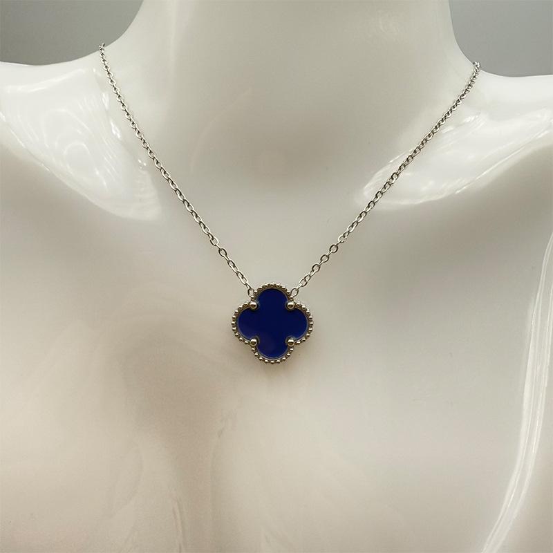 Temperament Socialite Lucky Four-leaf Clover Titanium Steel Necklace Female Internet Celebrity Light Luxury Five-flower Clavicle Ladies Necklace