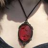 Gotycki Czerwony Nietoperz Szklany Wisiorek Naszyjnik