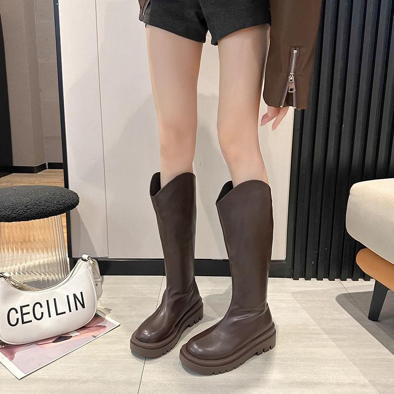 2025 autumn and winter retro fashion thick-soled long fashion boots rear zipper large tube circumference women's long boots casual high boots