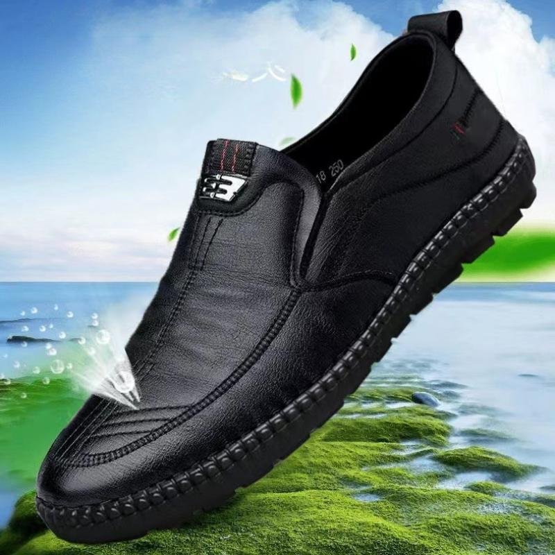Fashion New 2025 Men's Soft Bottom Soft Surface Business and Leisure Middle Aged and Elderly Driving Shoes