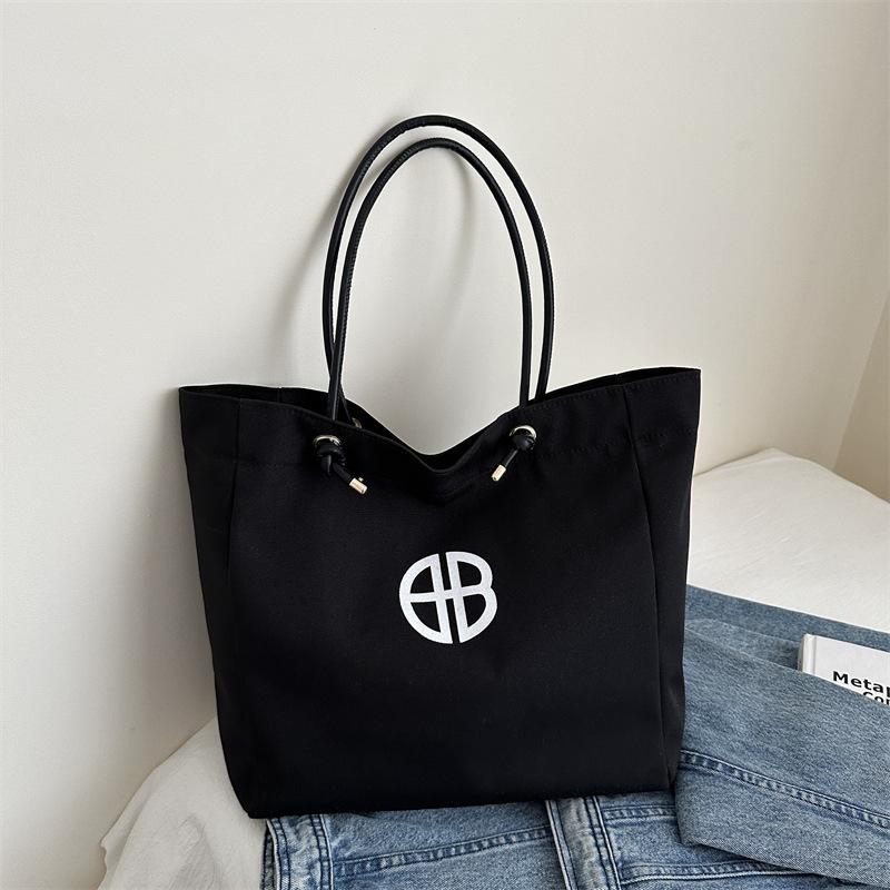 

2024 summer grid simple Korean version of large-capacity shoulder bag fashionable commuter bag new fashionable simple bag чёрный