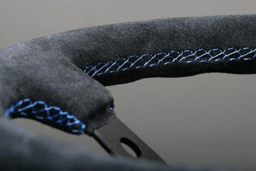 Fortune Deep 70 Buckskin Steering Wheel 33mm Blue Stitch