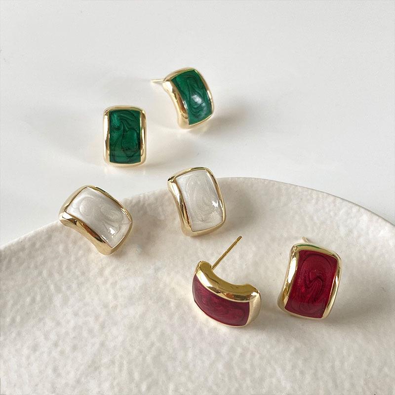 Red Drip Glaze Earrings: Elegant French Style for Autumn/Winter 2022