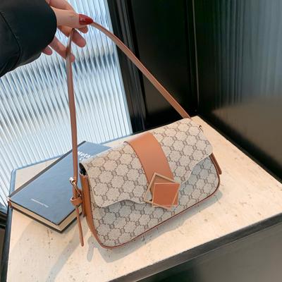 Simple and Fashionable Commuter Small Square Bag, Beautiful Casual Messenger Bag, Women's 2024 New Trendy Foreign Style Shoulder Armpit Bag