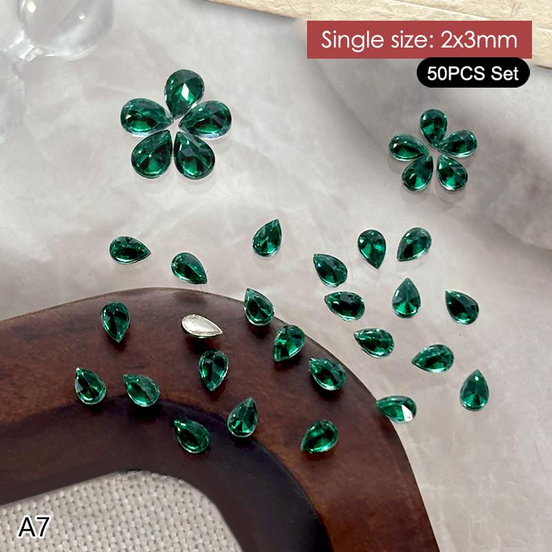 50 Stück Mehrfarbige Mini-Wassertropfen Zirkon Nail Art Strasssteine 3D Flachboden Kristallsteine Maniküre Dekoration