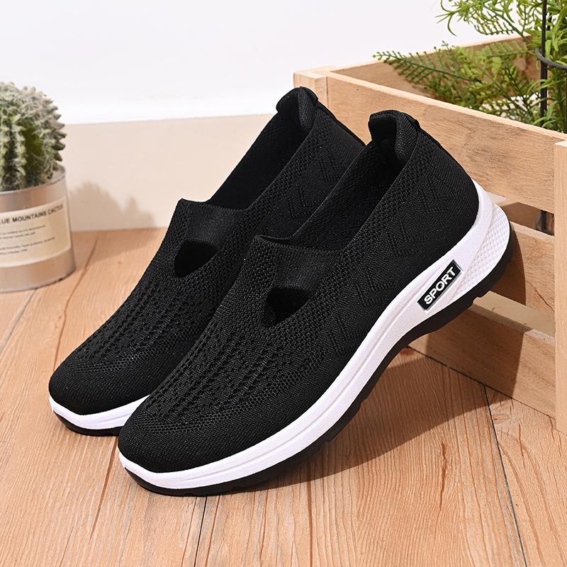 

Новые нескользящие, дышащие и удобные туфли для мам среднего возраста, женские летающие тканые туфли из старой пекинской ткани с ажурной сеткой 41