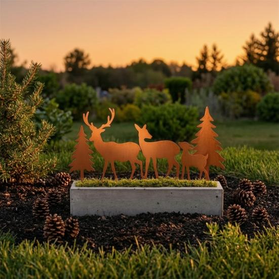 Durable Iron Garden Decor 5Pcs/Set Forest Deers Stakes, Rusty Christmas Tree Elk Family Vintage Style Yard Stakes Outdoor Metal Art Ornaments for Lawn
