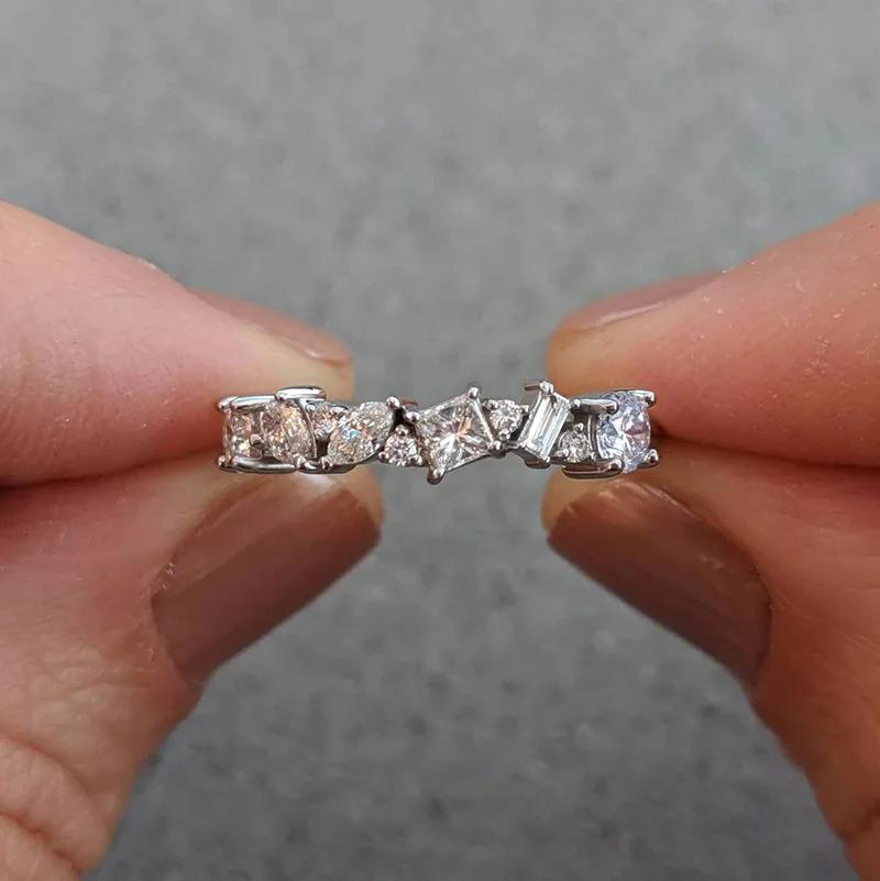 Bright Green Cubic Zirconia Ring Female Engagement Party Jewelry Noble Lady Fashion Wedding Ceremony Accessories Gift