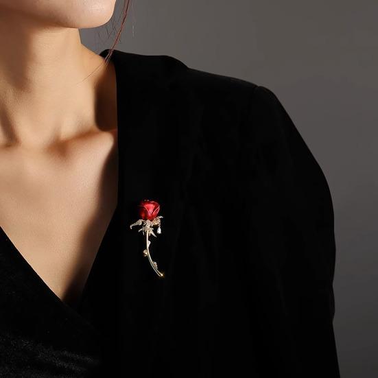 Rose Brooch 3D Design Multi-Functional Lapel Pin Safety Pin for Suits Shirts Bags Scarves Durable Alloy Romantic Red Rose Gift