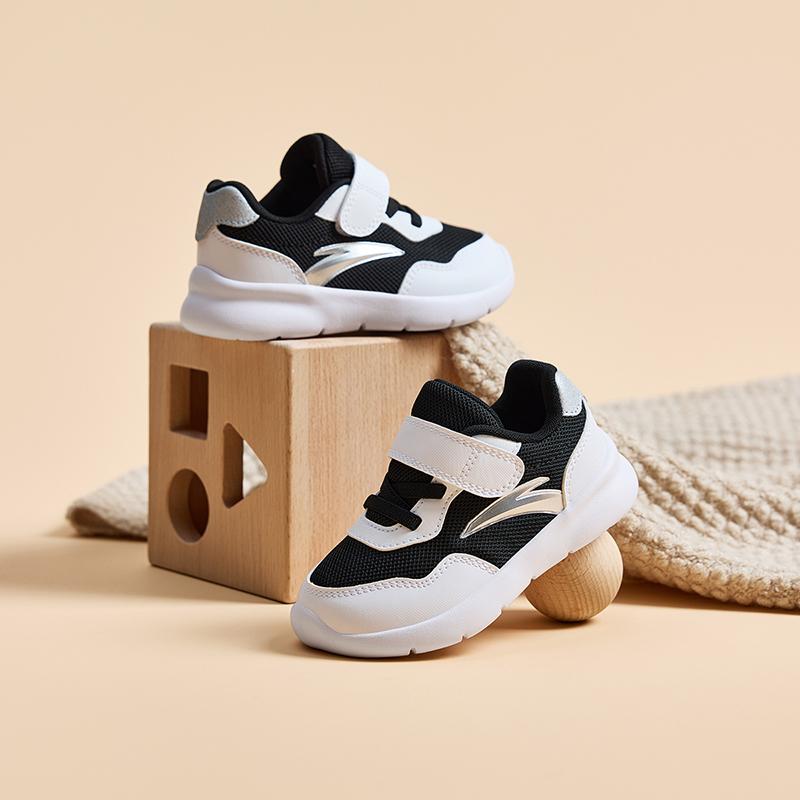 Anta Kids Synthetic Leather Mesh Running Shoes Lightweight Breathable Anti-Kick Shock Absorbing Low-Top Baby Sneaker Black White A12430006-4