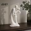 Modern Minimalist Abstract Figurine 3D Printed Kissing Couple Ornament, Love Statue, Soft Matte White Desktop Ornament Romantic Sculpture for