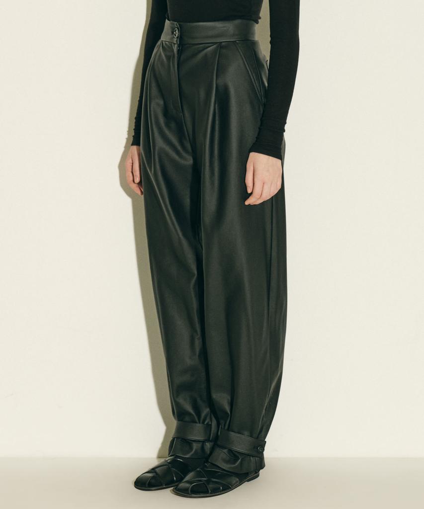 JUN BY JUN K Pow Leather Strap Pants_Black