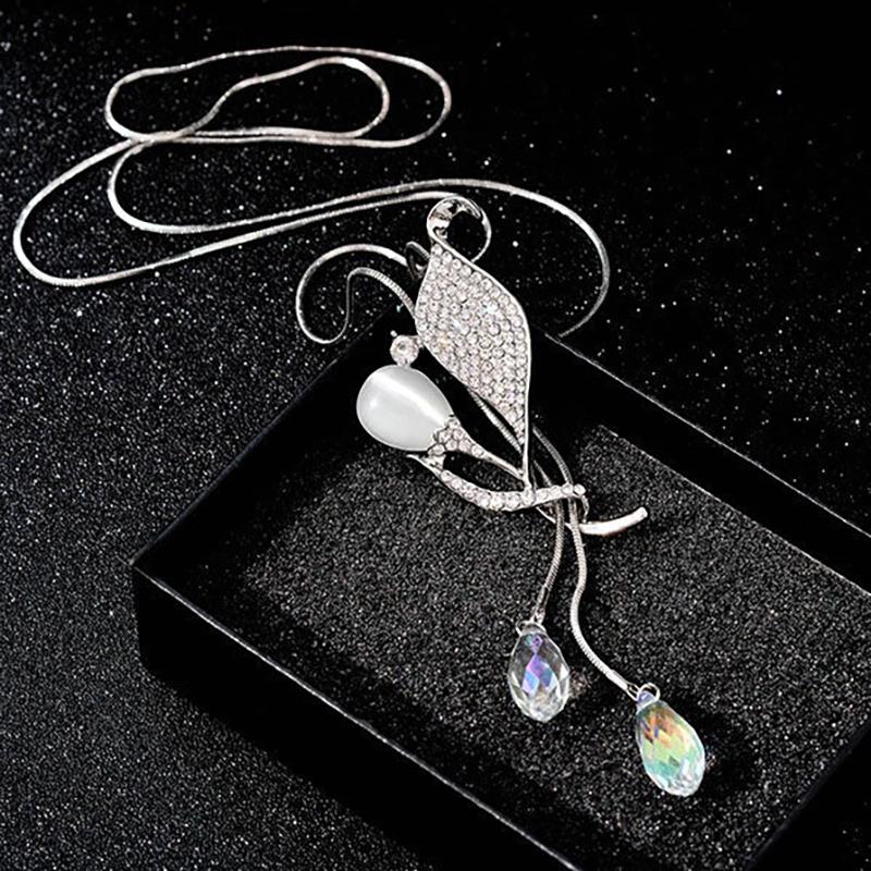 Geometric Crystal Long Sweater Chain Necklace for Women Metal Chain Necklace Fashion Jewelry Gift