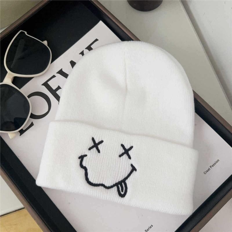 Niedliche und lustige lächelnde Strickmütze für Herbst und Winter, personalisiert und vielseitig, warme und ohrenschützende Wollmütze