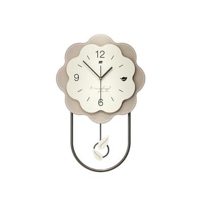 Jiu Jiuda Cream Flower Decorative Wall Clock