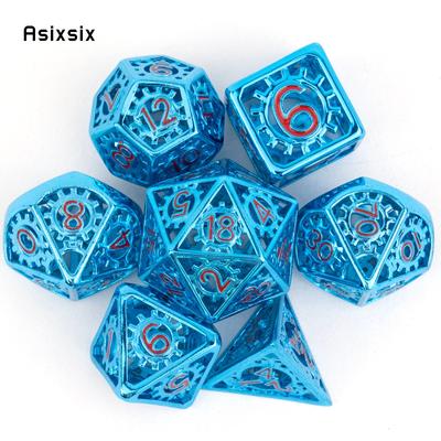 7-teiliges Würfelset aus Metall mit rotem und blauem Zahnrad, hohles Polyeder-Würfelset aus Metall, geeignet für Rollenspiele, RPG-Brettspiele, Kartenspiele