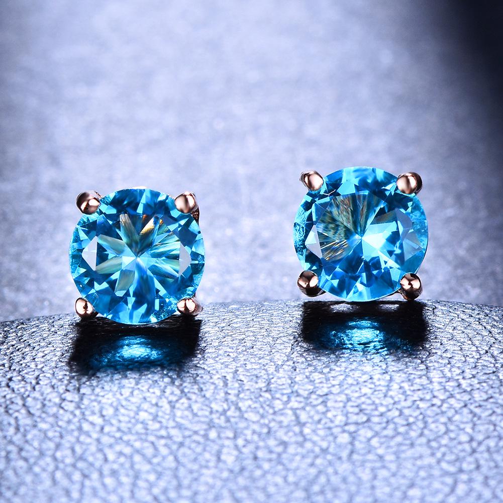 Białe Okrągłe Kolczyki Sztyfty z Diamentami z Czterema Ząbkami dla Kobiet - 8MM Cyrkonia, Modna i Wszechstronna Biżuteria.