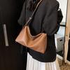 Large Capacity Casual Retro Pillow Bag Women's New Versatile Fashion Shoulder Messenger Bag Commuter Bag