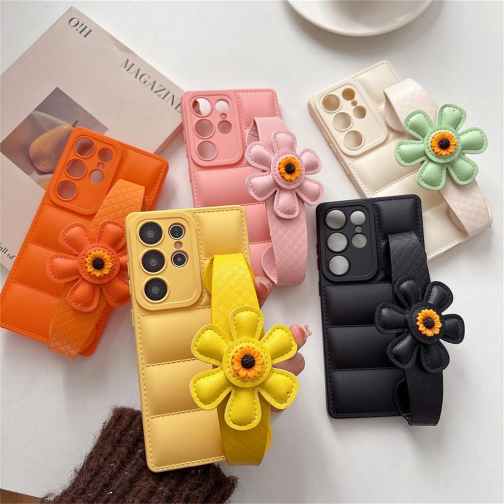 Down Jacket Wrist Strap Phone Case for Samsung Galaxy S26 S25 Ultra S24 S22 Plus S23 S21 FE A17 A07 A35 A55 A56 A36 Stand Cover