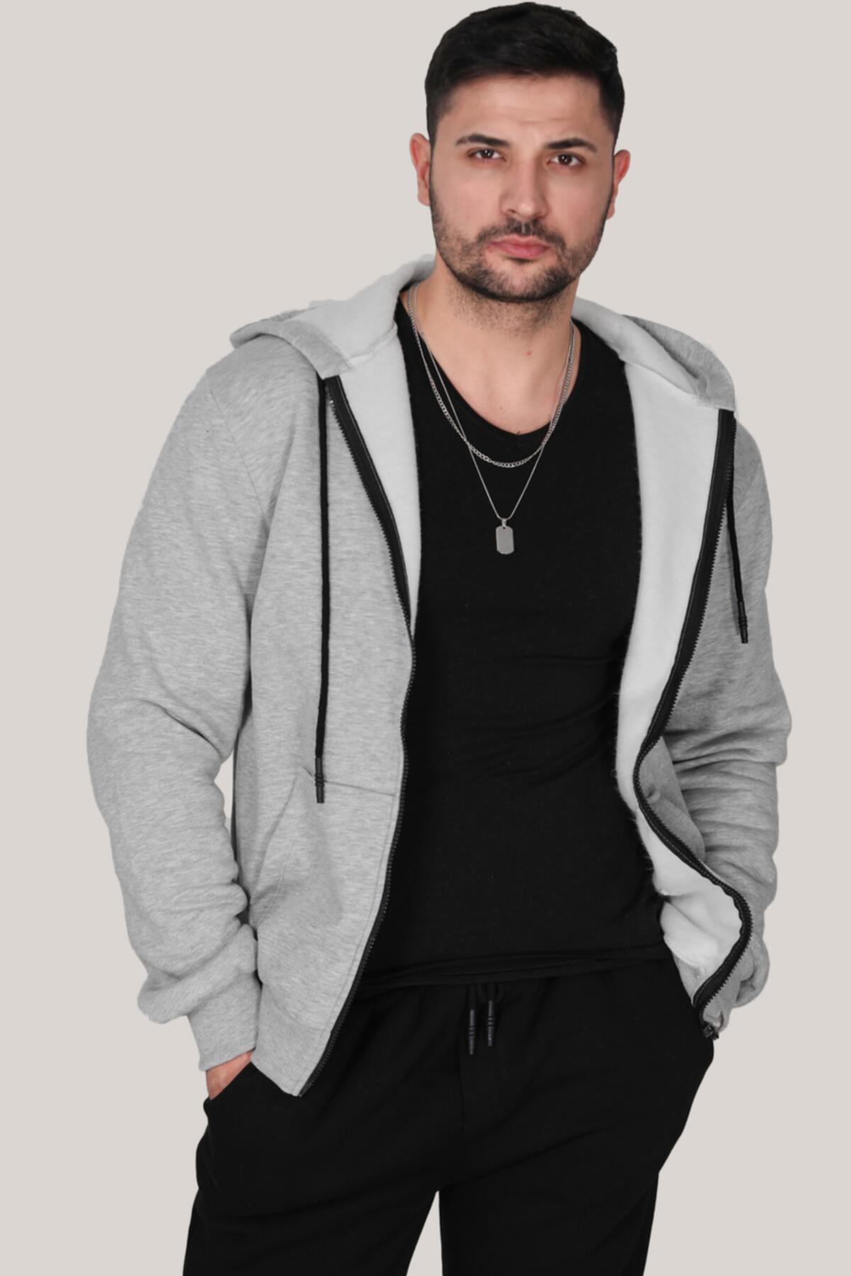 

Мужская куртка на молнии