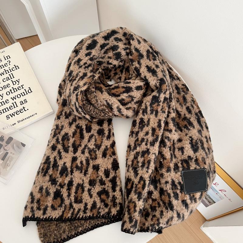 Leopard Print Plush Scarf Women's Winter New Retro Thickened Warm Millennial Babes Style Scarf Shawl Student