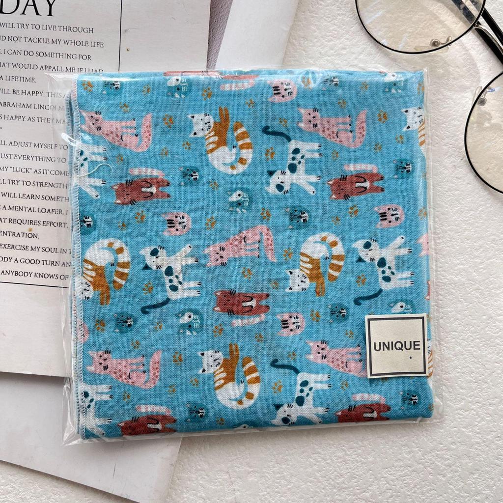 Korean Style Retro Floral Cotton-Linen Scarf: Exquisite Autumn/Winter Silk Square for Women