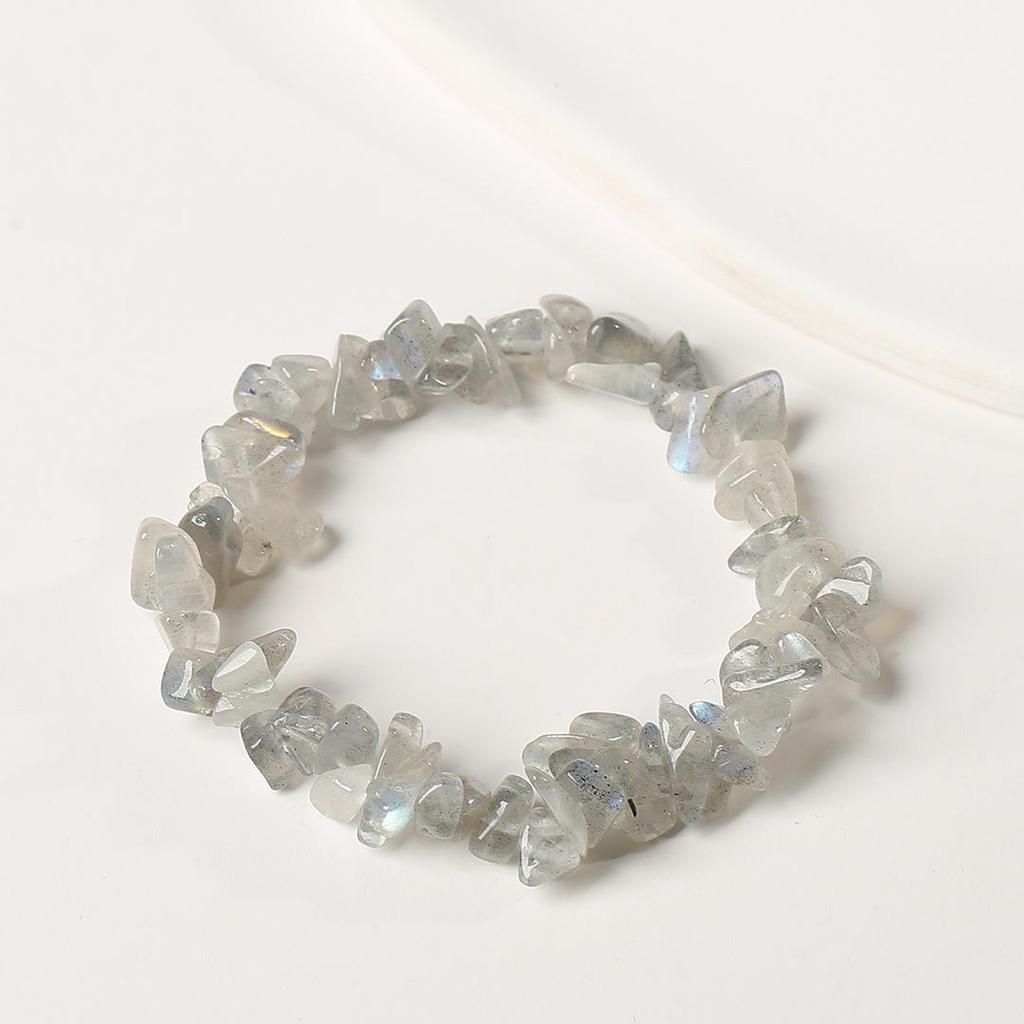 Elastisches Armband mit natürlichem Citrin-Chip: Unregelmäßige Rohsteinperlen in einem frischen, vielseitigen Stil