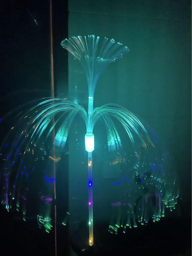 Color-Changing Solar-Powered Jellyfish Garden Lights for Outdoor Use
