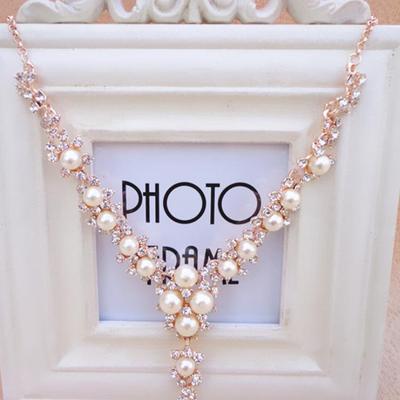 Korean-Style Pearl Gemstone Clavicle Necklace for Women - Short Sweater Chain Collar
