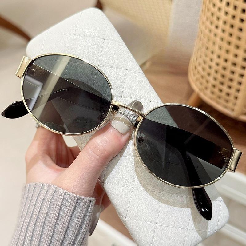 Super Hot Products Elliptical Sunglasses Driving/traveling/decorating Sunglasses Sunscreen Sunglasses for Facial Contouring