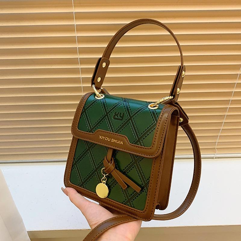 

Today s popular splicing contrasting color small square bag women s bag new simple texture crossbody fashion shoulder bag зелёный