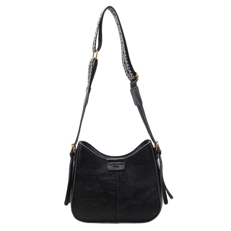 Autumn and winter new niche women's bags bucket bags fashionable and simple shoulder broadband messenger bags underarm bags