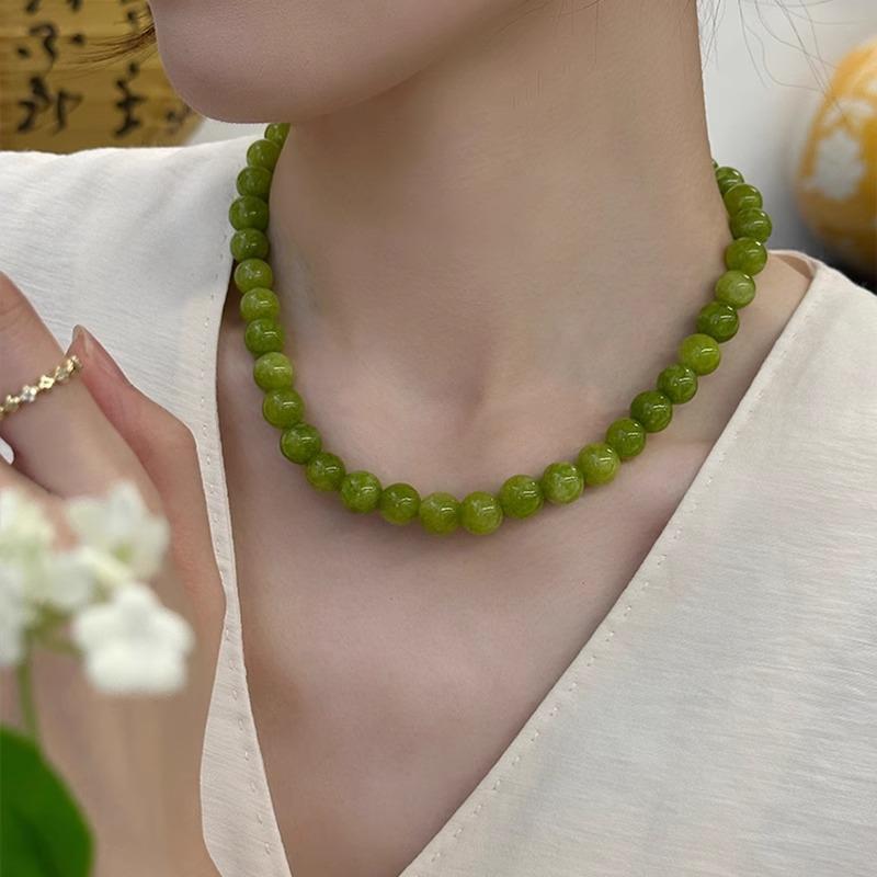 Olive Green Agate Beaded Necklace - Luxurious and Elegant Collar Chain - Emerald Green Agate Necklace