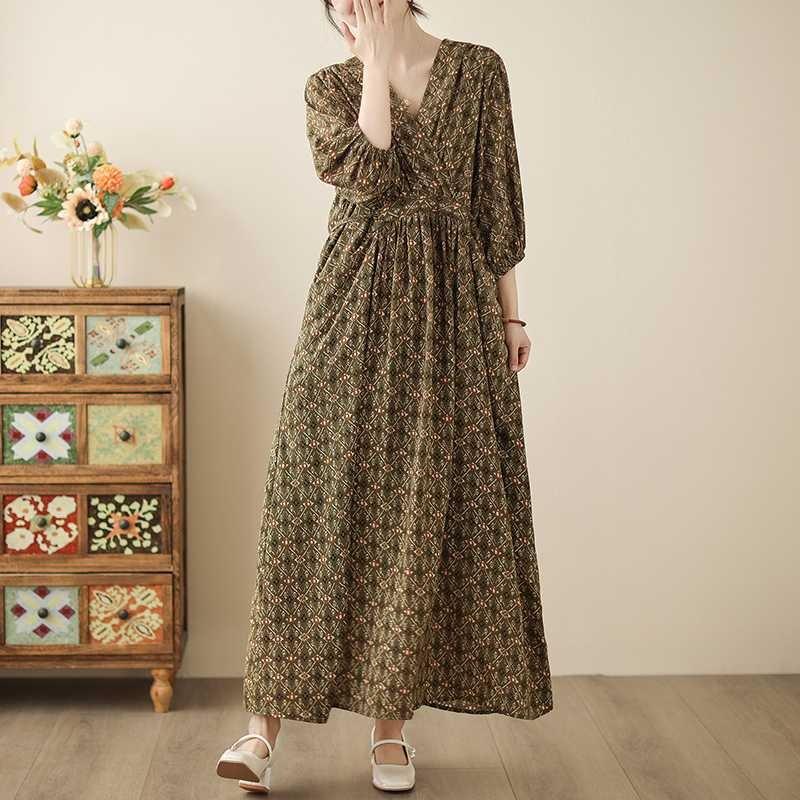 Spring and Summer New Seven-quarter-sleeved Literary French Medium-sleeved Cross-neck Coffee Break Dress