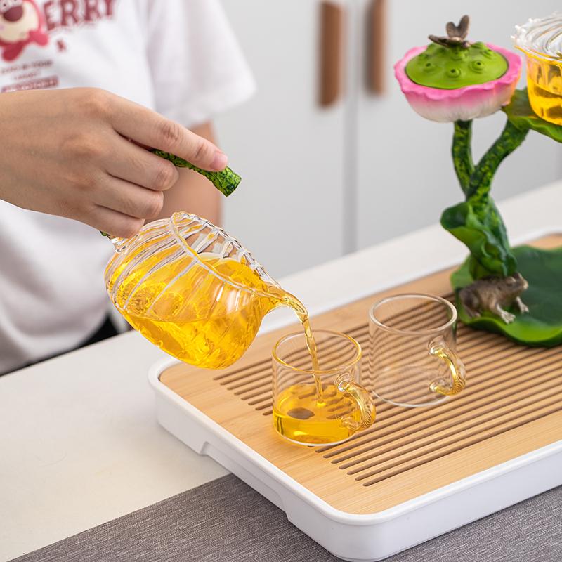 1 set of magnetic lazy tea set - Creative Lotus automatic glass teapot, tea cup, tea can, tea tray Chinese Kung Fu tea set
