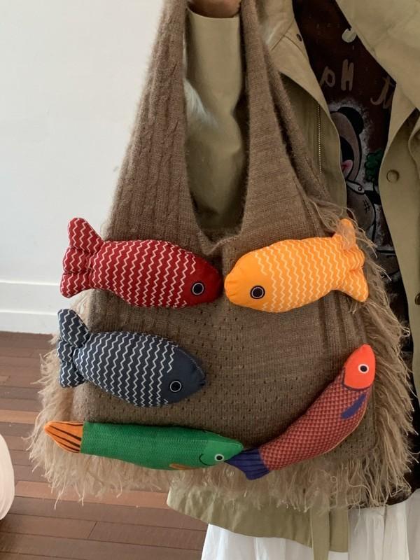 Knitted Cotton Shoulder Bag With Open Top Design For Daily Use And Spacious Storage