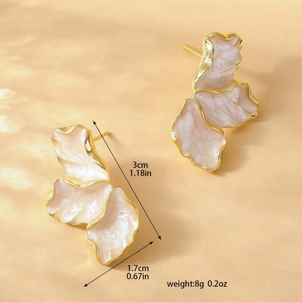 Accessories Circle Hollow Fan Circle Metal Earrings Women'S French Retro Elegant Niche Premium