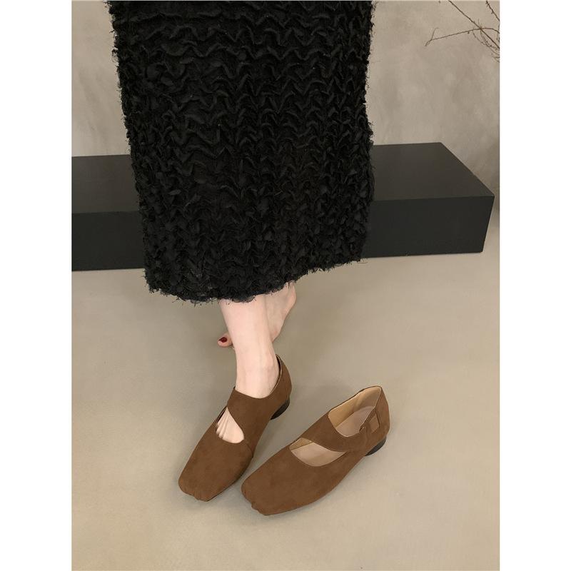French retro square head light mouth thick heel single shoes women's spring and autumn new fairy casual word with Mary Jane small leather shoes