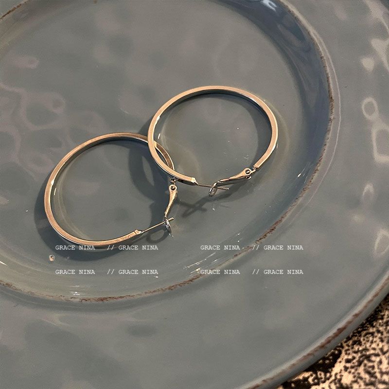 

Холодный Металл Женские Серьги Большое Кольцо Онлайн Инфлюенсер Silver large hoop earrings
