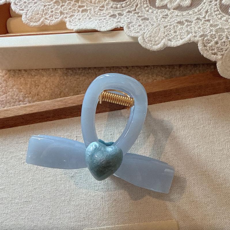

Blue Crystal Heart Claw Clip, Elegant Hair Claw for Half-Up Styles, Premium Quality, Hair Clip For Thick Hair, Perfect Gift