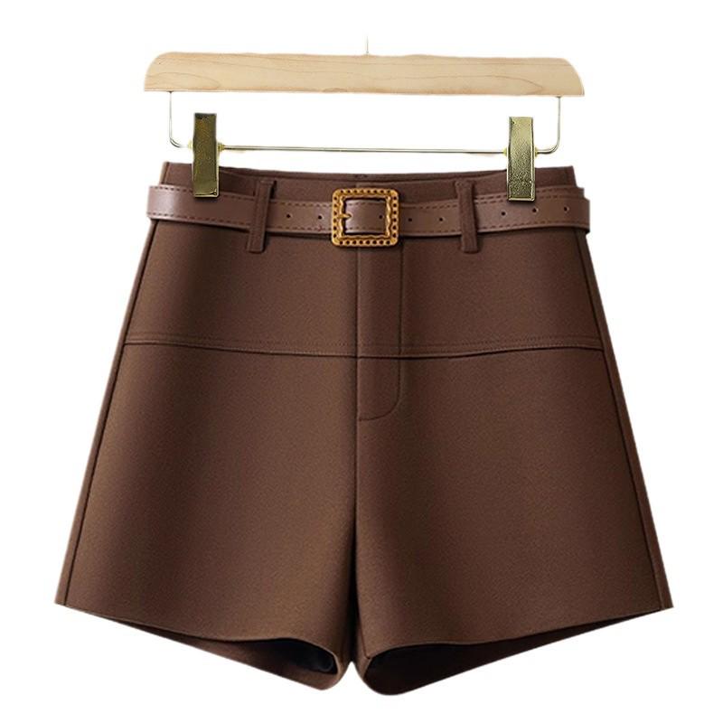 Khaki Woolen A-Line Booty Shorts: Women's Casual Wide-Leg Pants for Autumn/Winter 2024 Fashion